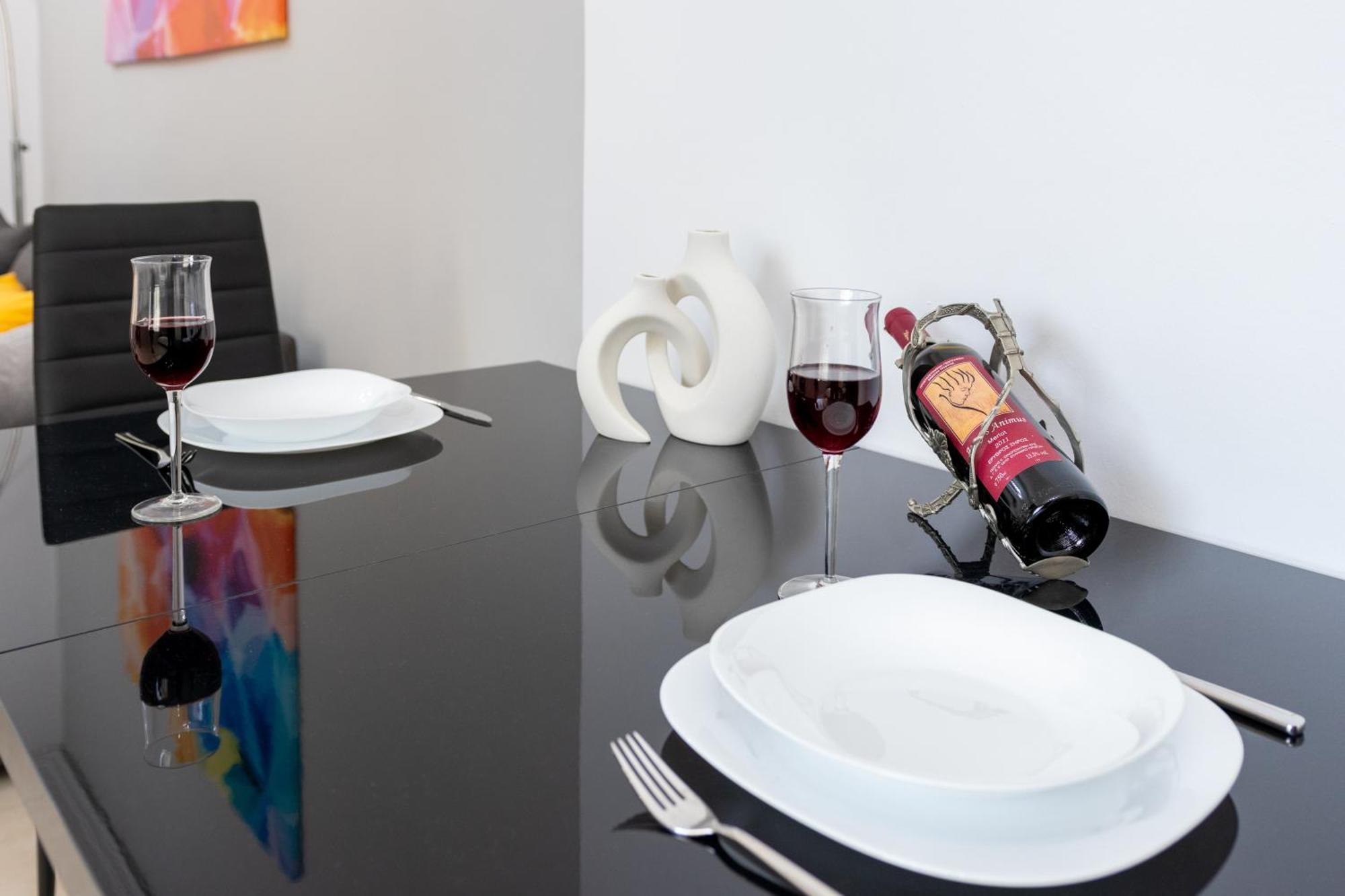 H4 Art Apartment *